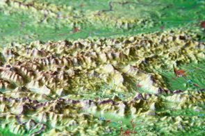 Rakousko - rámovaná reliéfní plastická mapa 77x57 cm